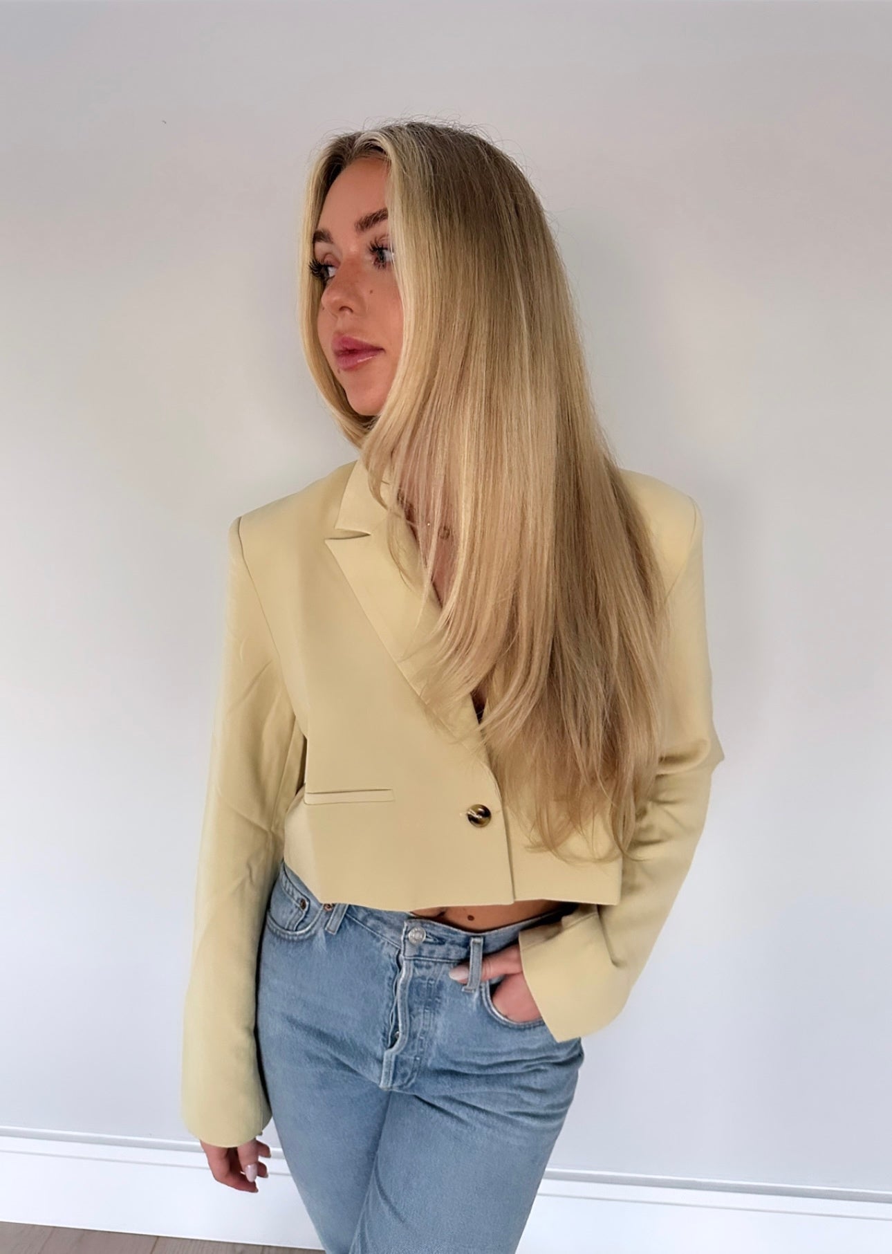 Cream/butter cropped blazer, oversized fit